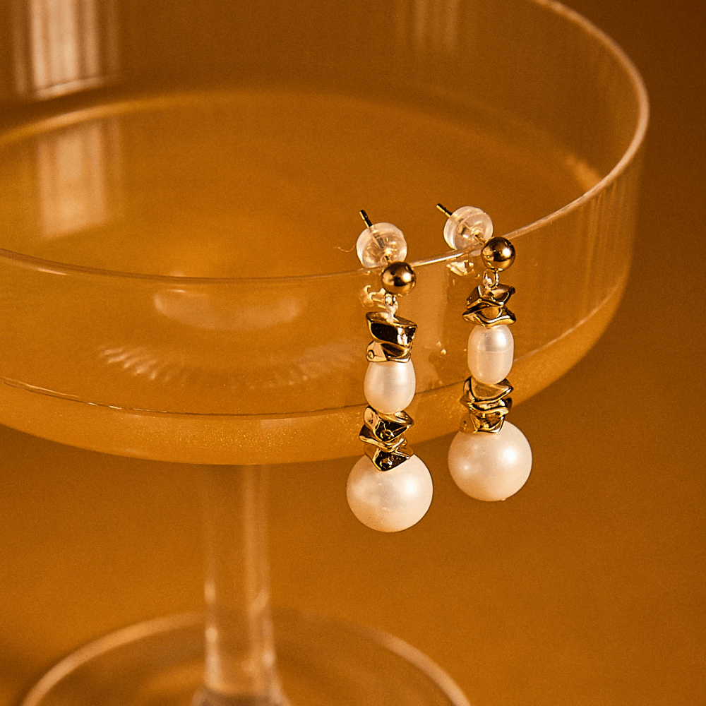 Stello | White Drop Baroque Pearl 18k Gold Earrings