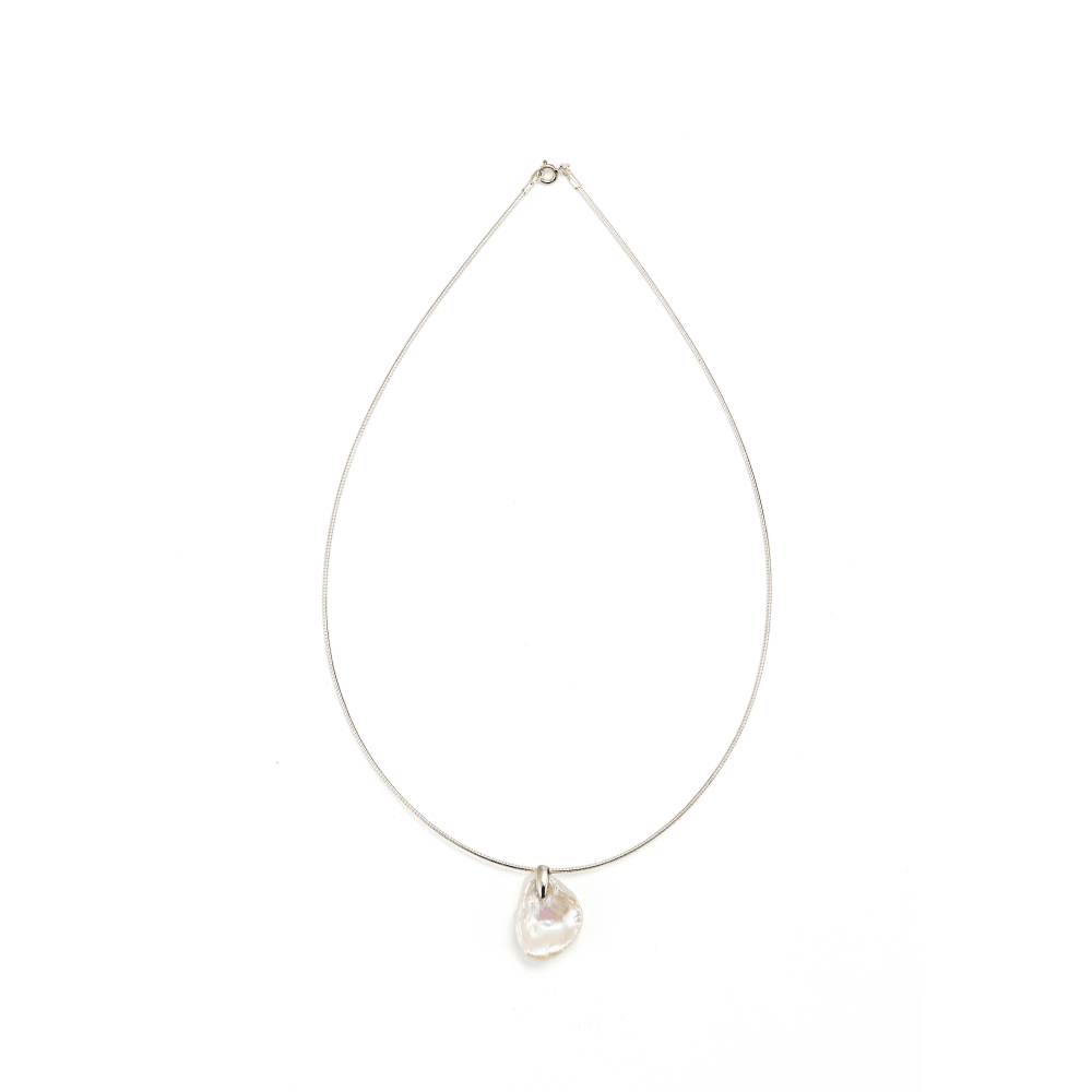 Starlit | White Petal Baroque Pearl Silver Necklace