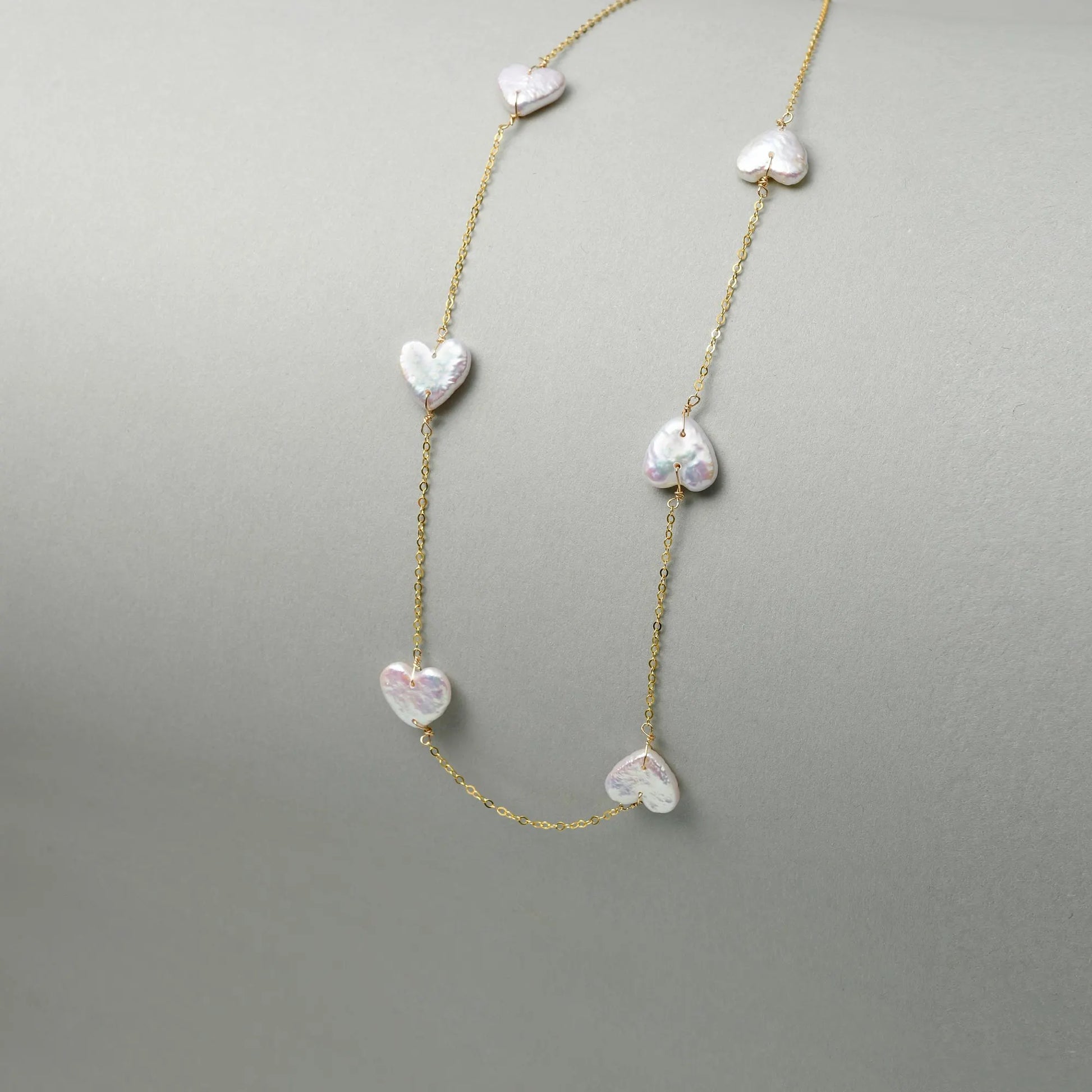 Heri | White Heart Baroque Pearl 18k Gold Chain Necklace